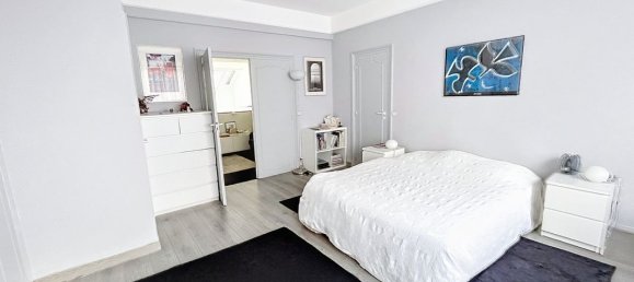 4 bedrooms Duplex in Paris, France No. 165250 11