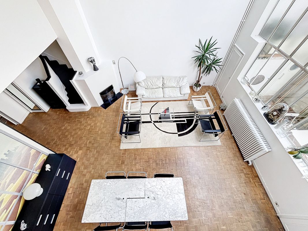 4 bedrooms Duplex in Paris, France No. 165250