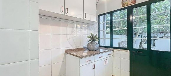 4 bedrooms Villa in Lisbon, Portugal No. 184990 31