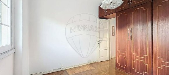 4 bedrooms Villa in Lisbon, Portugal No. 184990 4