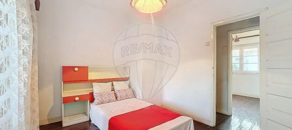 4 bedrooms Villa in Lisbon, Portugal No. 184990 7