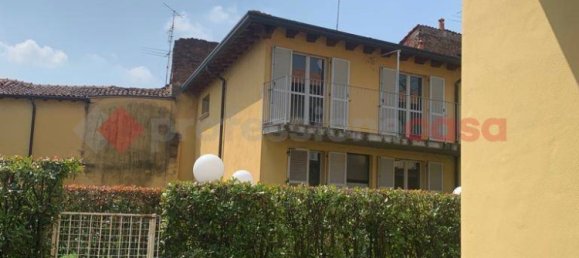 2 bedrooms Apartment in Castano Primo, Italy No. 22925 6