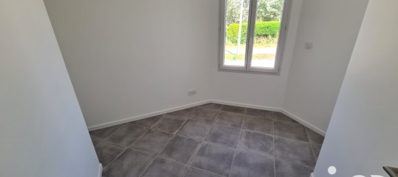 Casa de 4 dormitorios en Les Essards, France No. 348613 21