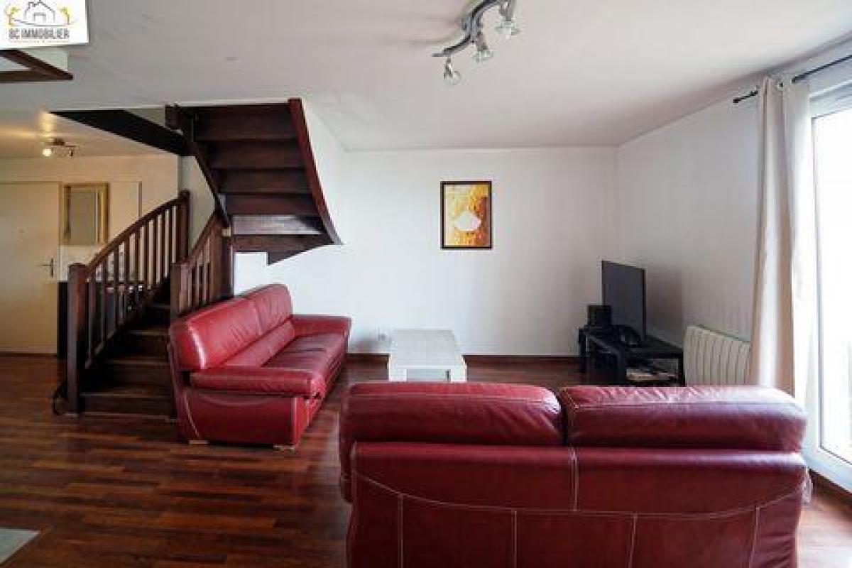 3 bedrooms Condo in Thoiry, France No. 34629