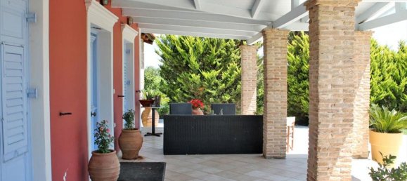 5 bedrooms Villa in Zakynthos, Greece No. 1215 4