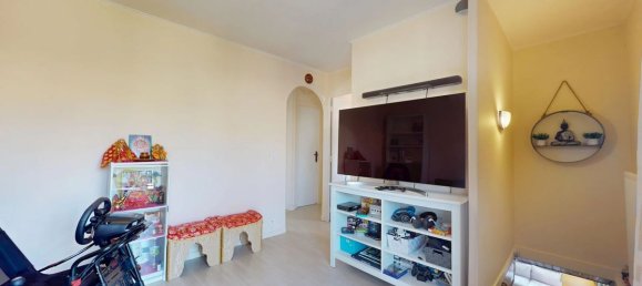 3 bedrooms House in Coubron, France No. 329524 7