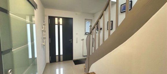 3 bedrooms Townhouse in Essen, Germany No. 92731 6