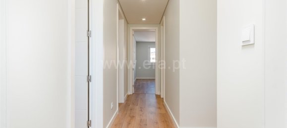 4 Schlafzimmer Doppelhaus in Loures, Portugal, Nr. 127300 13