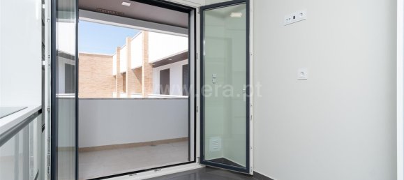 4 Schlafzimmer Doppelhaus in Loures, Portugal, Nr. 127300 7