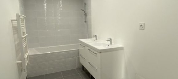 5 Schlafzimmer Haus in Tours, France, Nr. 301596 10