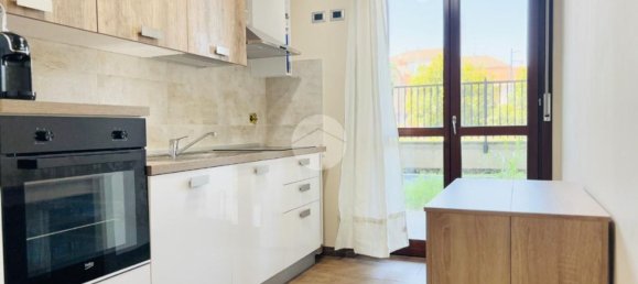 2 rooms Apartment in Turin, Italy No. 287768 10