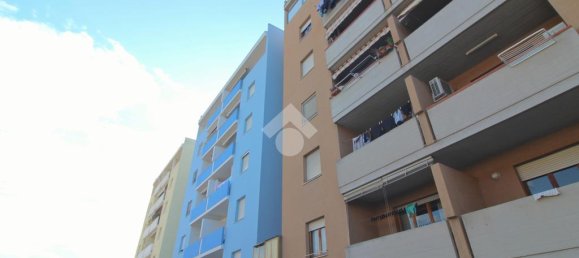 3 bedrooms Apartment in Giulianova, Italy No. 283717 2