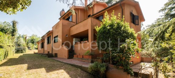 8-salle Villa à Rignano Flaminio, Italy No. 135856 16