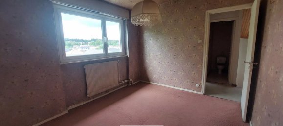 3 bedrooms House in Le Ban-Saint-Martin, France No. 66614 7