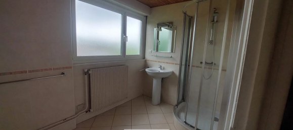 3 bedrooms House in Le Ban-Saint-Martin, France No. 66614 6