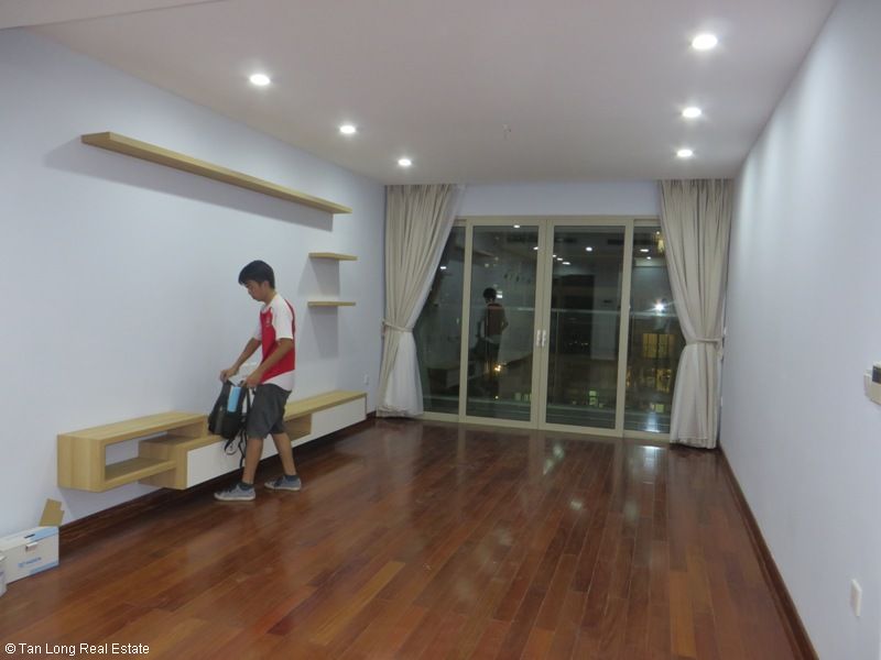 3 Schlafzimmer Wohnung in Cau Giay, Vietnam, Nr. 3618