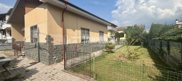 3 rooms Villa in Cesano Maderno, Italy No. 274458 13