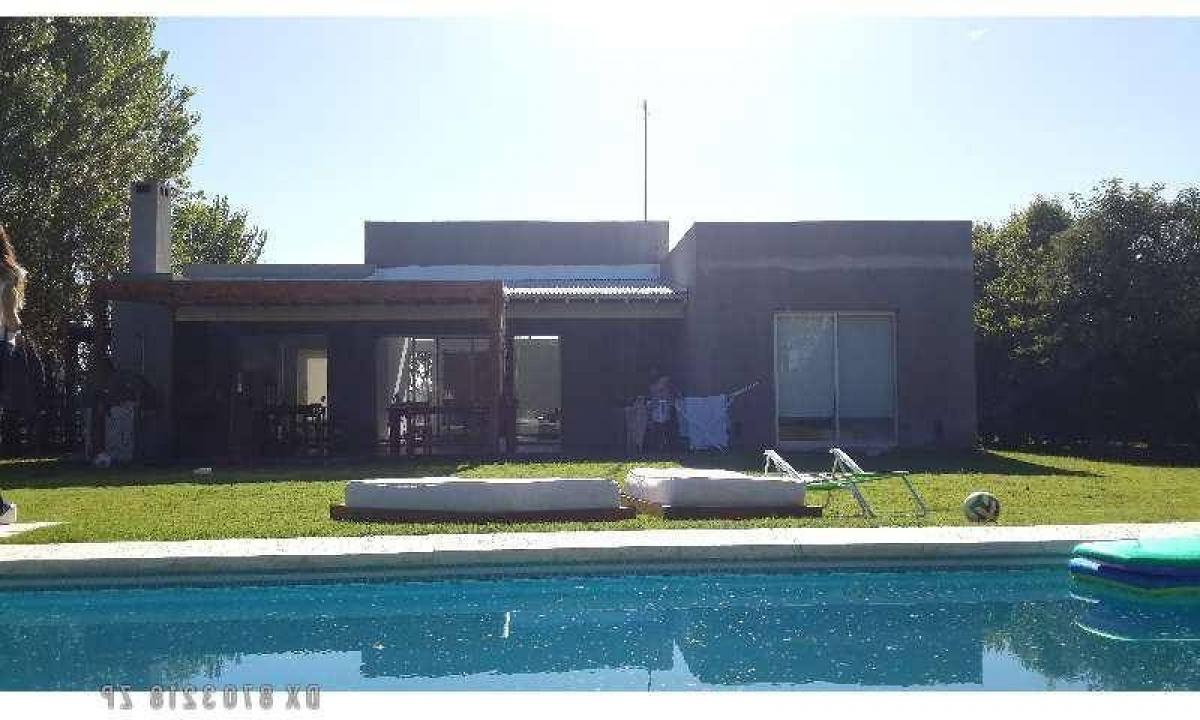 3 bedrooms House in Tigre, Argentina No. 83519
