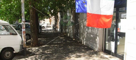 60m² Commercial property in Rome, Italy No. 166864 5