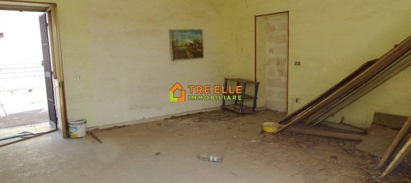 8 غرف نوم فيلا في Marigliano, Italy رقم 207847 24