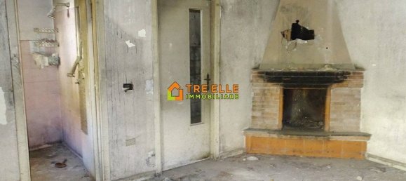 8 غرف نوم فيلا في Marigliano, Italy رقم 207847 20