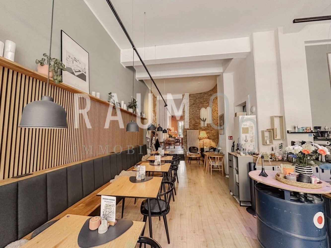 93m² Cafe / restaurant in Coburg, Germany No. 341214