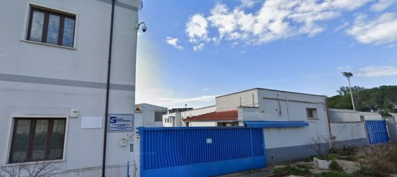 Entrepôt à Brindisi, Italy 23472m² No. 293348 3