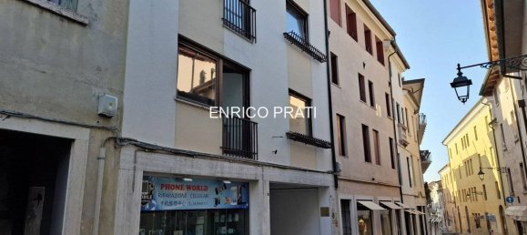 2-salle Propriété commerciale à Bassano del Grappa, Italy No. 157392 7