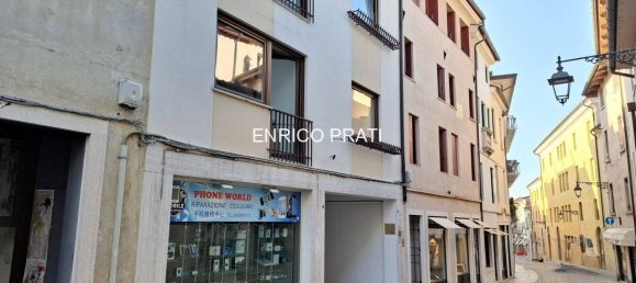 2-salle Propriété commerciale à Bassano del Grappa, Italy No. 157392 8