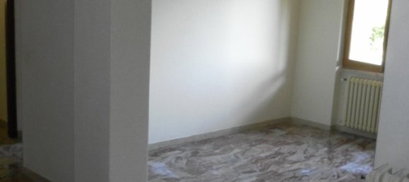 3 bedrooms Villa in Carrara, Italy No. 45781 19