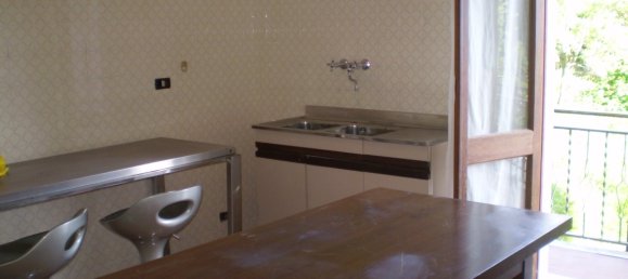 3 bedrooms Villa in Carrara, Italy No. 45781 11