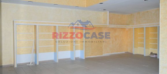 Коммерческая недвижимость 100м² в Кариати, Италия № 107742 4