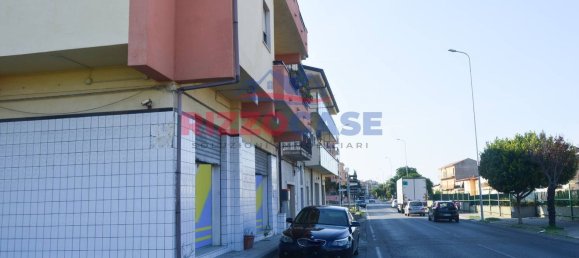 Коммерческая недвижимость 100м² в Кариати, Италия № 107742 11