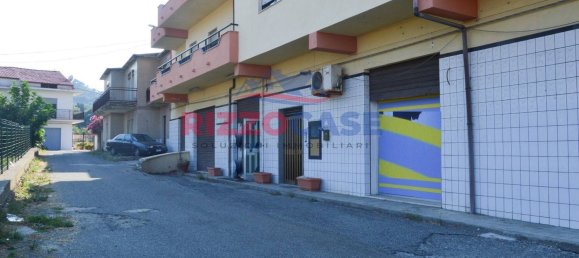 Коммерческая недвижимость 100м² в Кариати, Италия № 107742 9