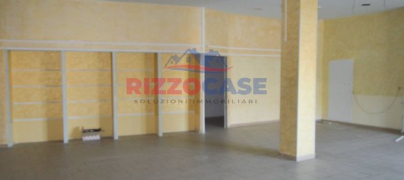 Коммерческая недвижимость 100м² в Кариати, Италия № 107742 5