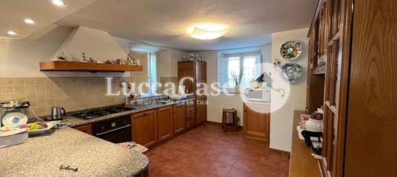 8 rooms Villa in Capannori, Italy No. 143016 22