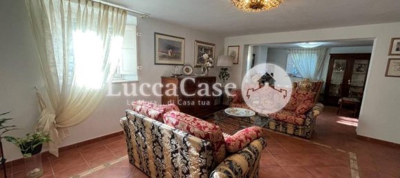 8 rooms Villa in Capannori, Italy No. 143016 6