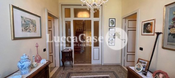 8 rooms Villa in Capannori, Italy No. 143016 7