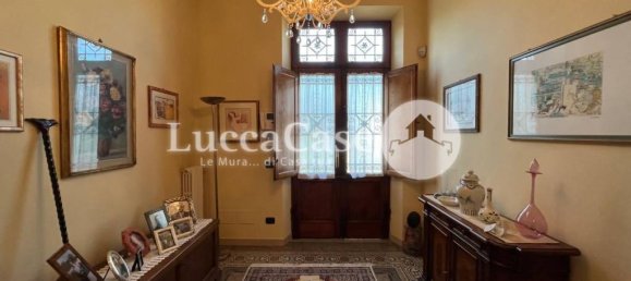 8 rooms Villa in Capannori, Italy No. 143016 2