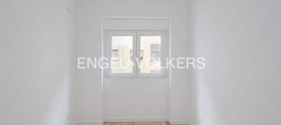 2 bedrooms Apartment in Lisbon, Portugal No. 12607 13