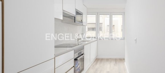 2 bedrooms Apartment in Lisbon, Portugal No. 12607 6