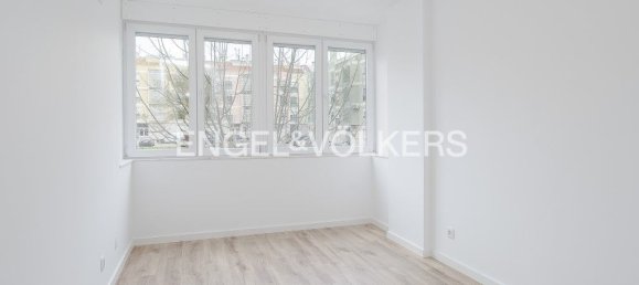 2 bedrooms Apartment in Lisbon, Portugal No. 12607 17