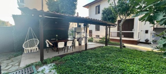 2 Schlafzimmer Villa in Rivoli, Italy, Nr. 329619 5