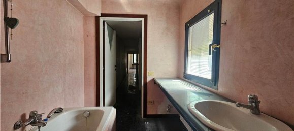 4 Schlafzimmer Doppelhaus in Florence, Italy, Nr. 338665 12
