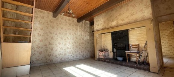 2 bedrooms House in Saint-Germain-sur-Bresle, France No. 254927 5