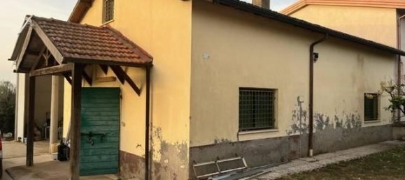 Casa de 3 habitaciónes en Ariccia, Italy No. 19529 2