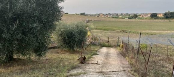 Casa de 3 habitaciónes en Ariccia, Italy No. 19529 21