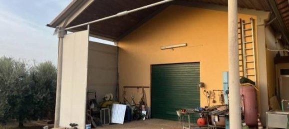 Casa de 3 habitaciónes en Ariccia, Italy No. 19529 3