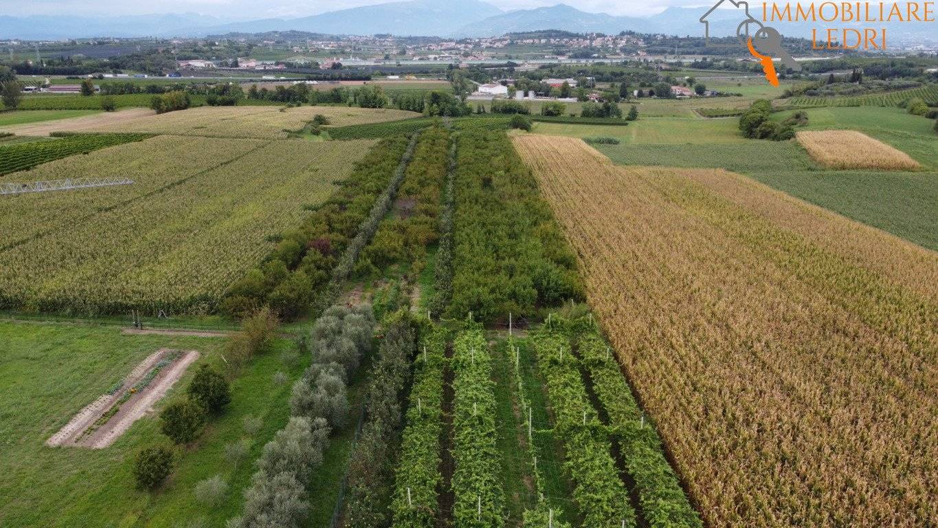 Grundstück in Sommacampagna, Italy 12087m², Nr. 323392