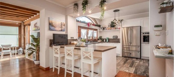 4 bedrooms Villa in Scandiano, Italy No. 309224 12